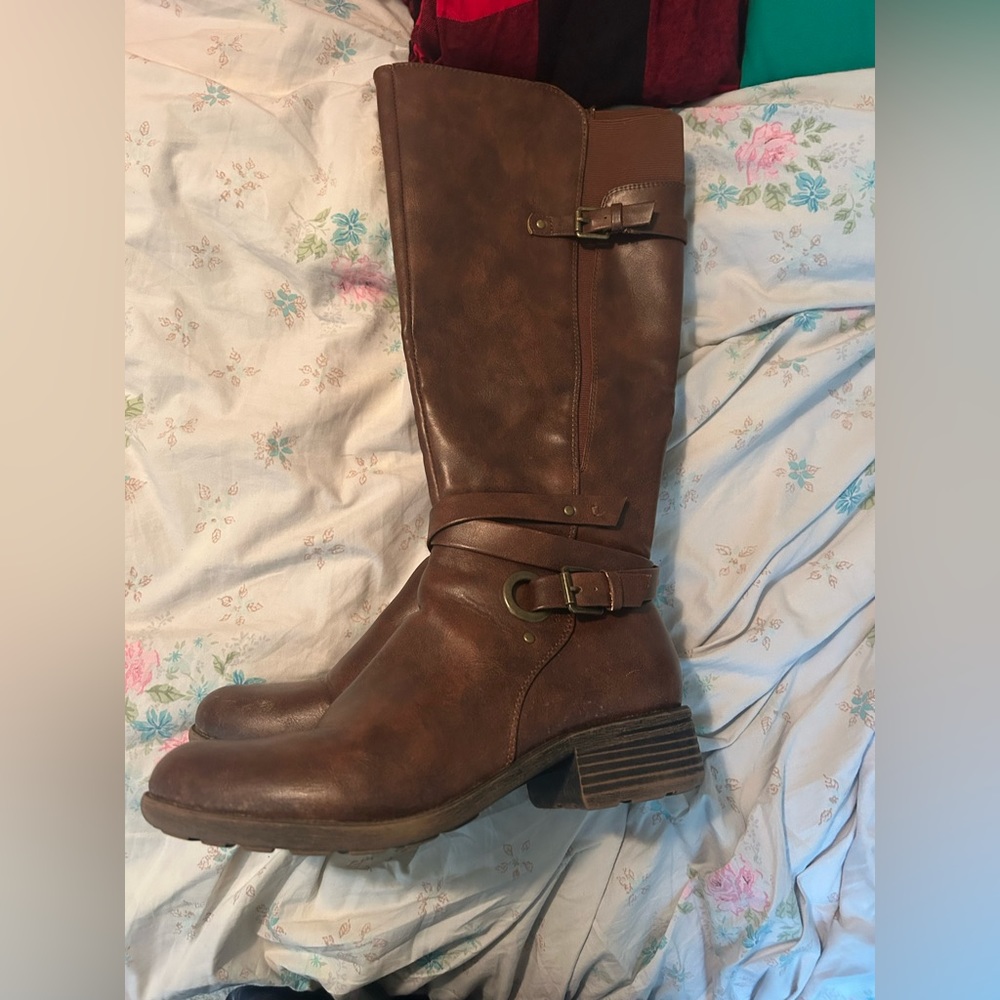 tall brown boots